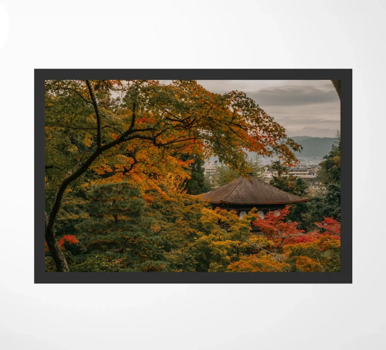 Tempio d'autunno a Kyoto, Giappone zerbino da Marcel Bisig