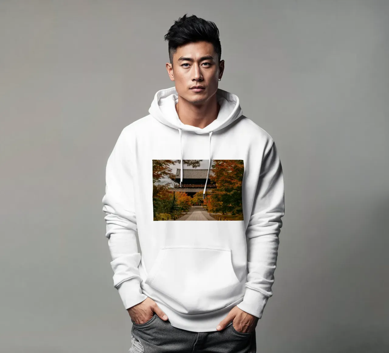Tempio d'autunno a Kyoto, Giappone felpa con cappuccio da Marcel Bisig