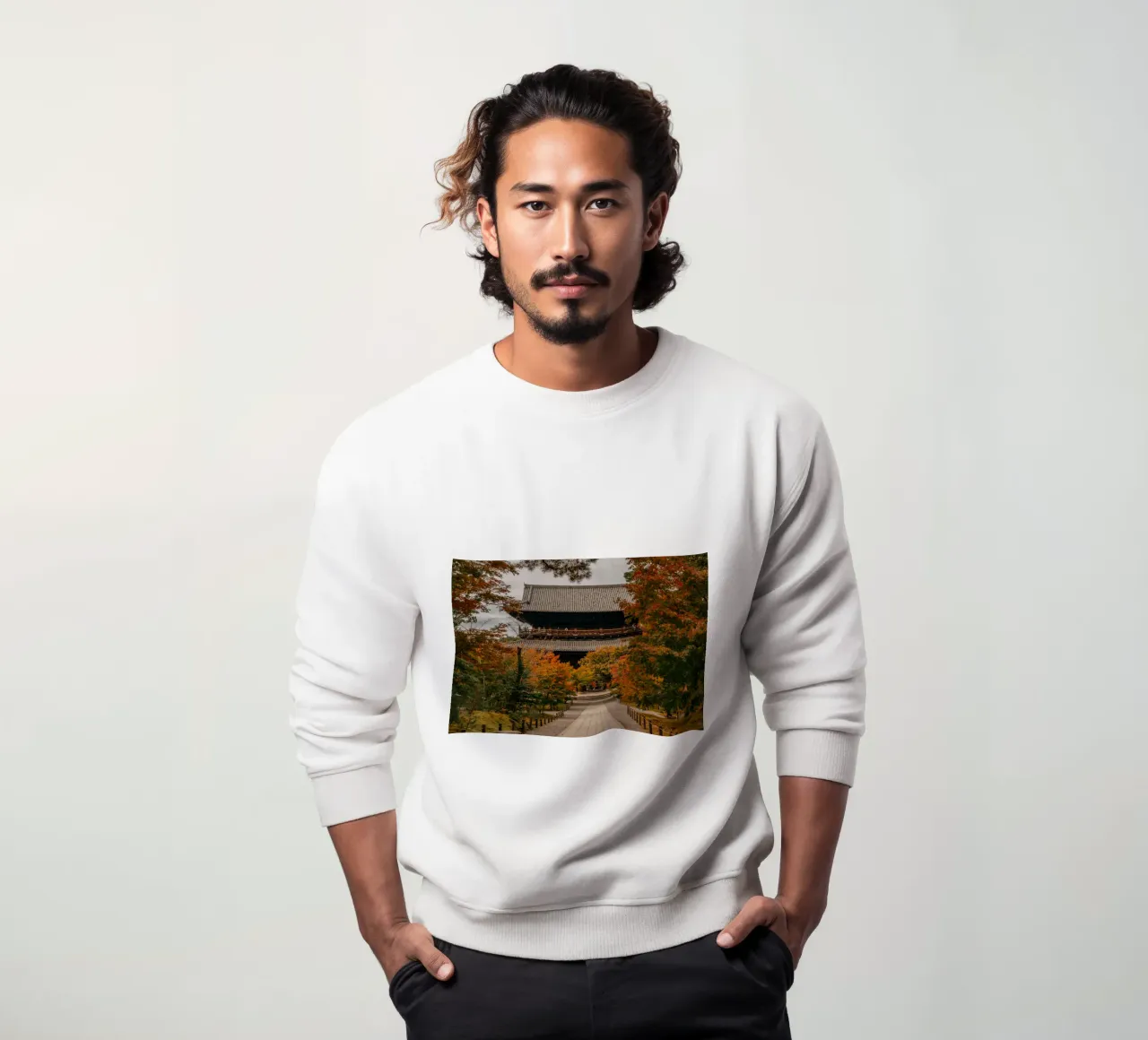 Tempio d'autunno a Kyoto, Giappone felpa da Marcel Bisig