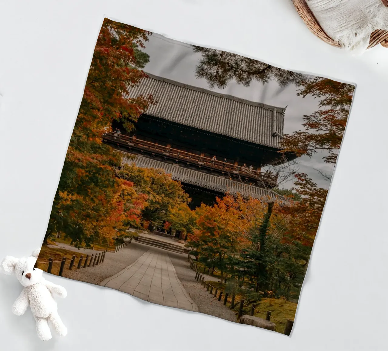 Tempio d'autunno a Kyoto, Giappone coperta in pile da Marcel Bisig