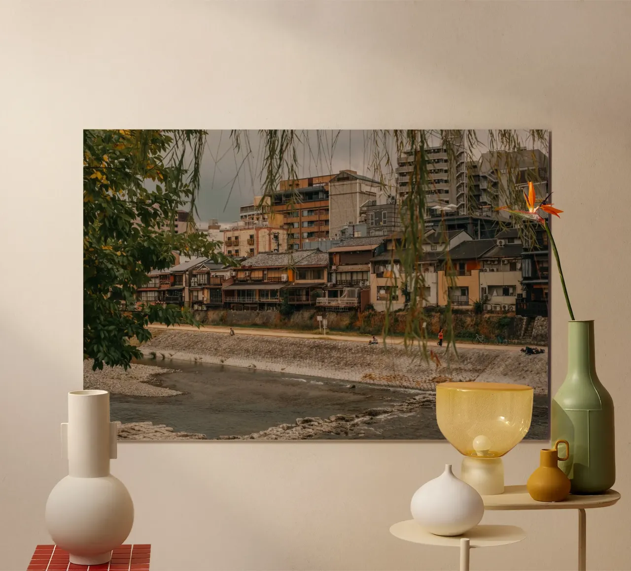 Fiume di Kyoto, Giappone poster con telaio in alluminio da Marcel Bisig