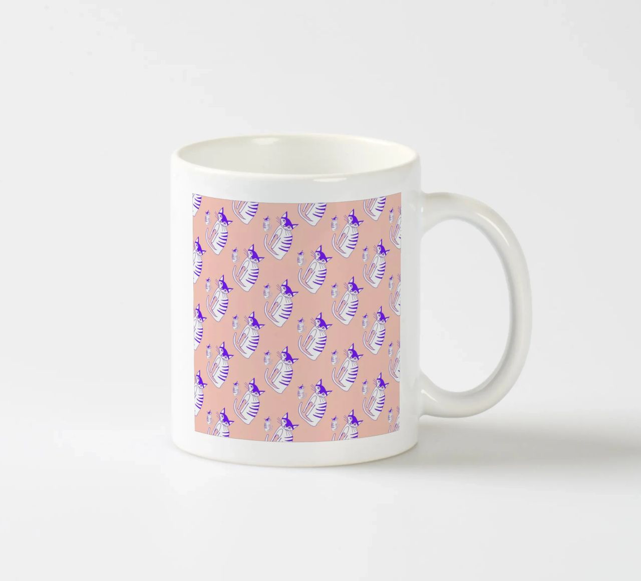 Cat Peach Pattern tazza in ceramica da Vasare Nar