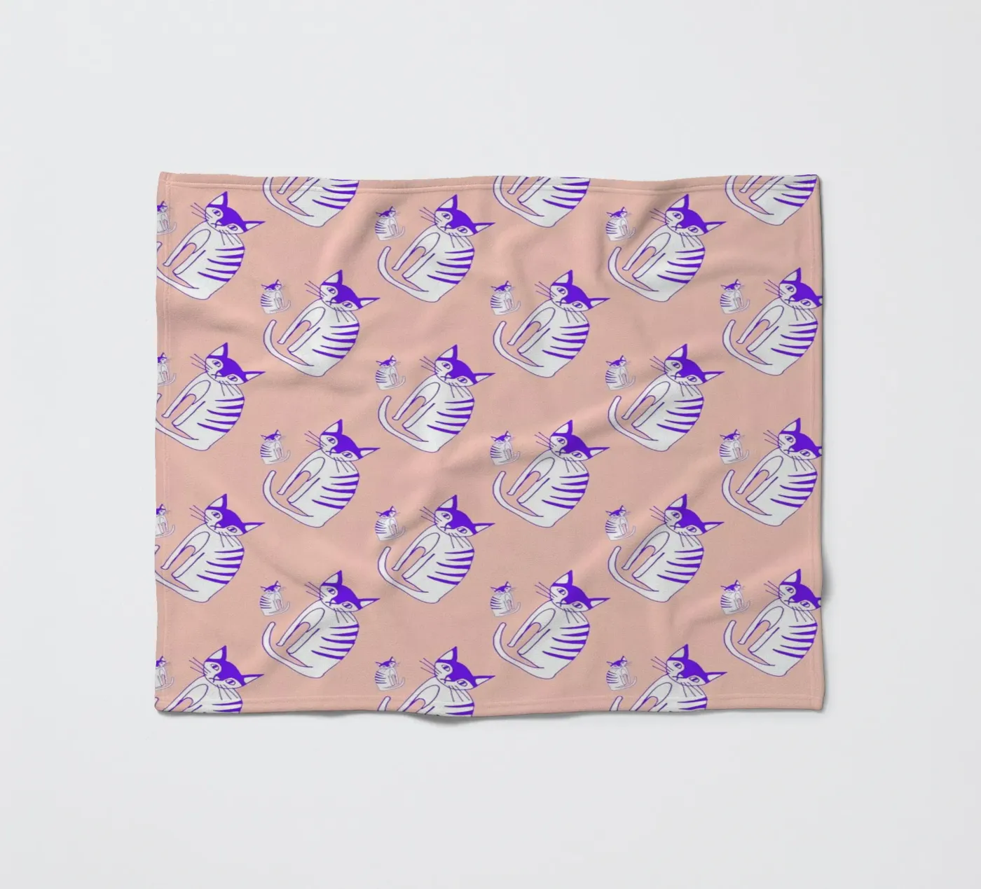 Cat Peach Pattern Fleecedecke von Vasare Nar