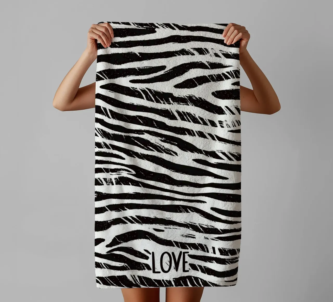Love | Wave pattern in black and white towel by Autofocus