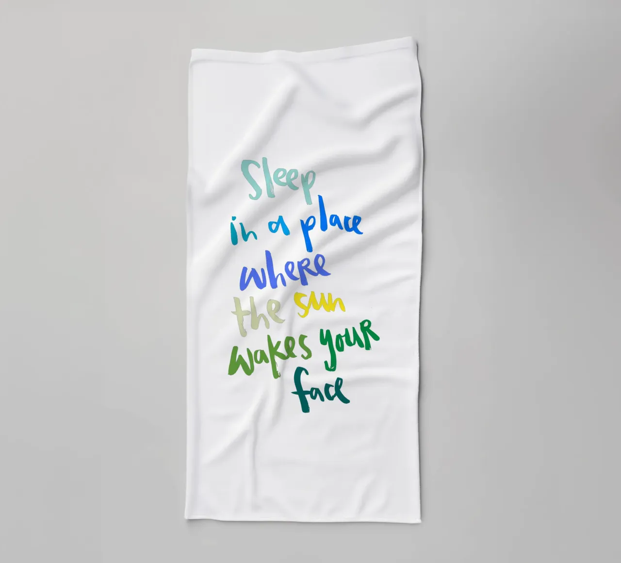 Sleep in a Place asciugamano da bagno da Brushmeetspaper