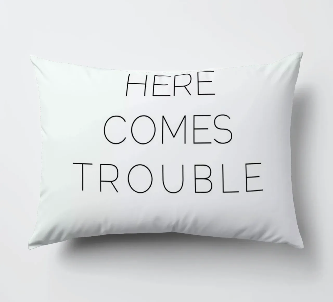 Trouble cuscino da Leah Flores