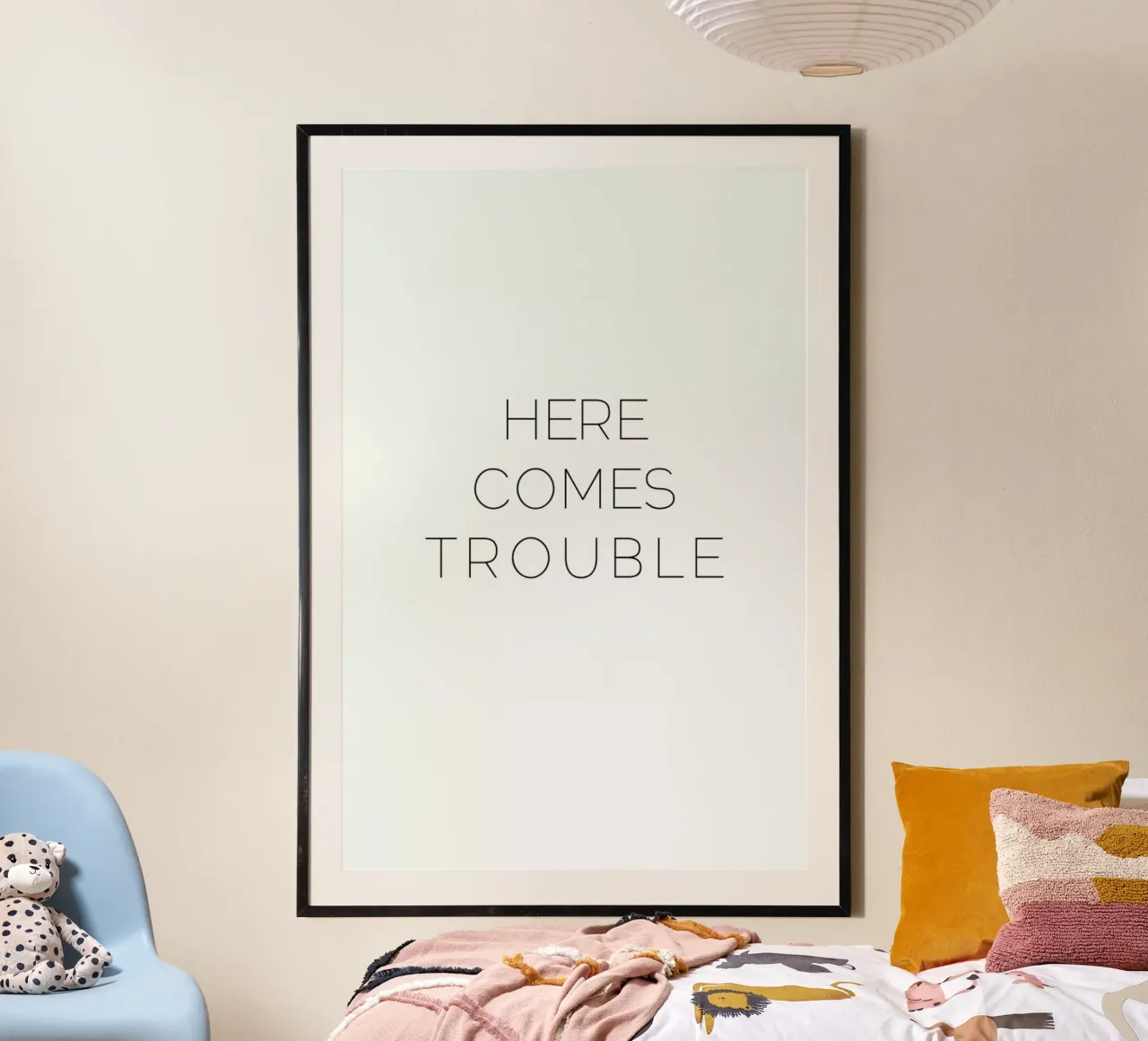 Trouble poster da Leah Flores