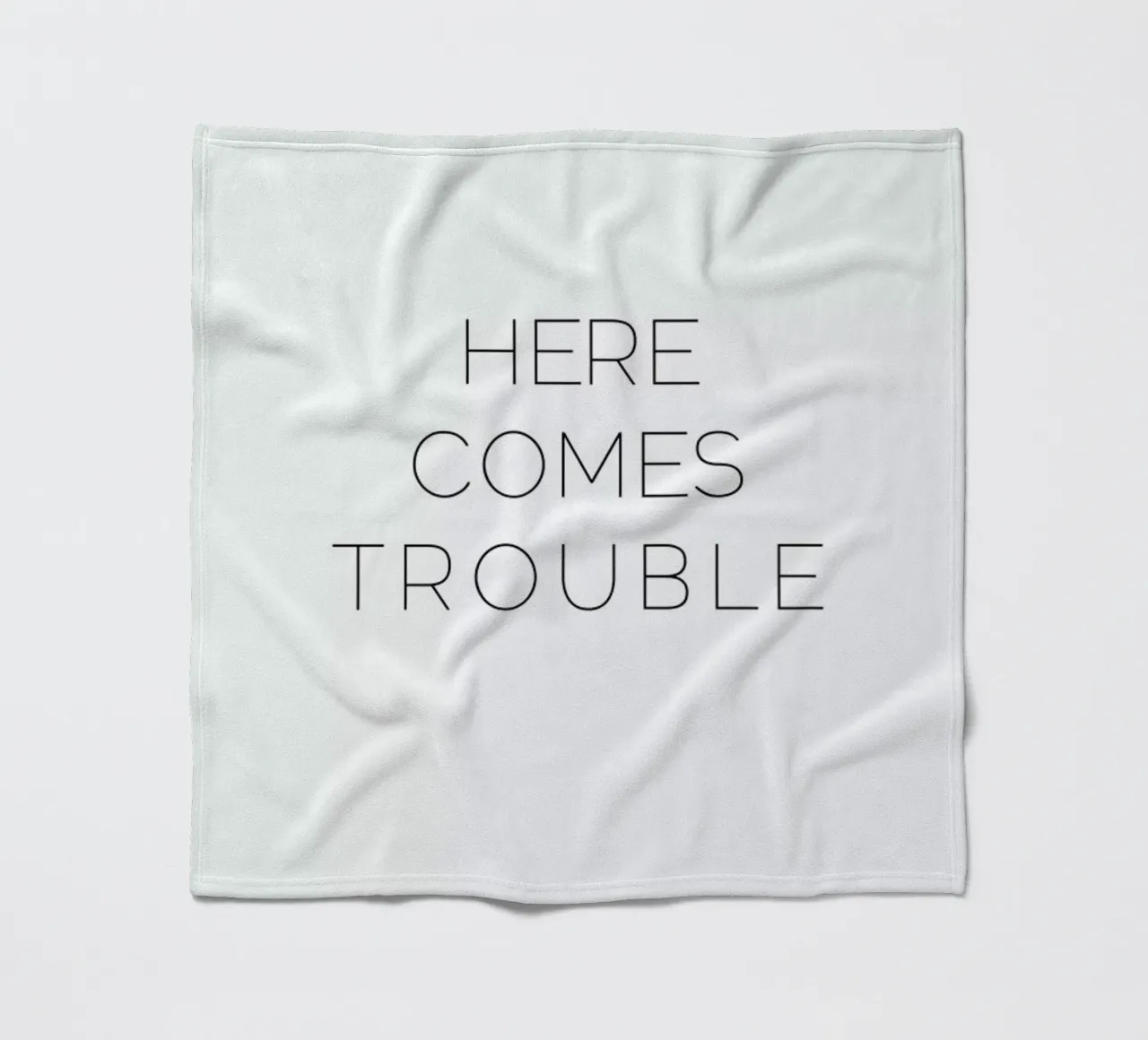 Trouble coperta in pile da Leah Flores