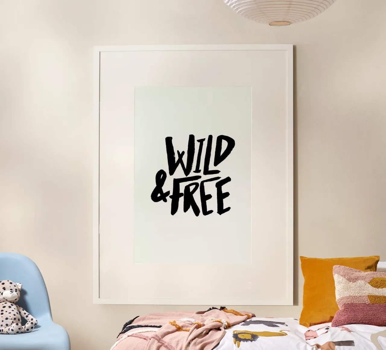Wild And Free poster con telaio in plastica da Leah Flores