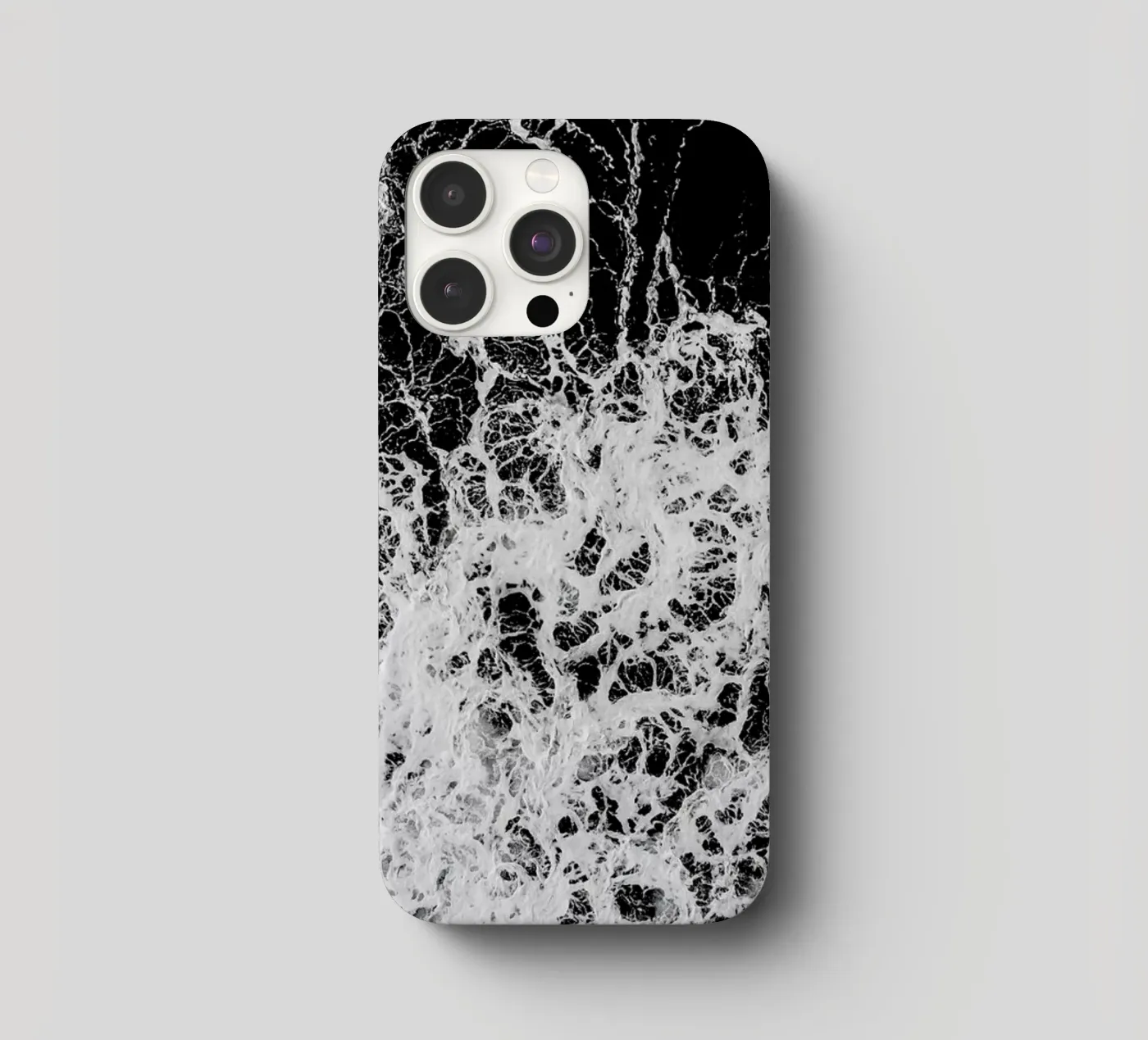 Waves iphone case by Chris Abatzis