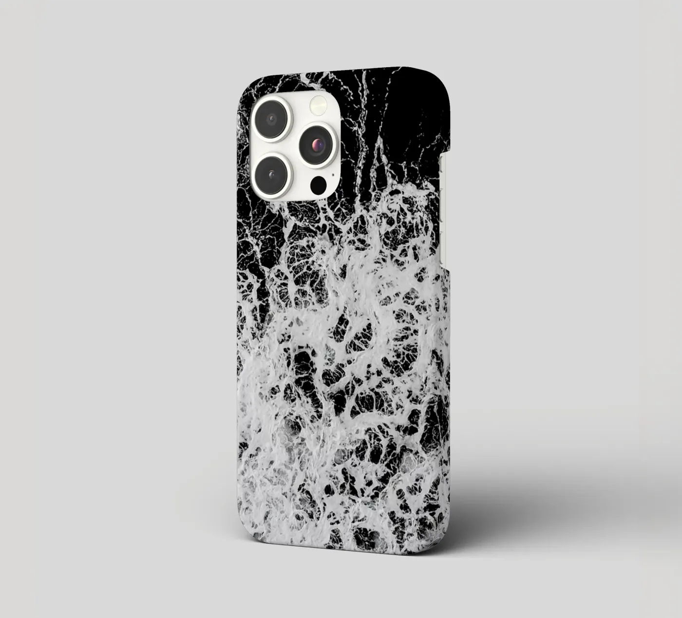 Waves iphone case by Chris Abatzis
