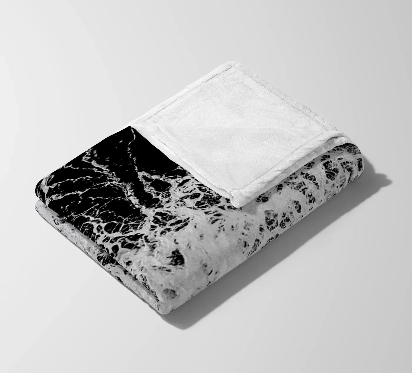 Waves Fleecedecke von Chris Abatzis