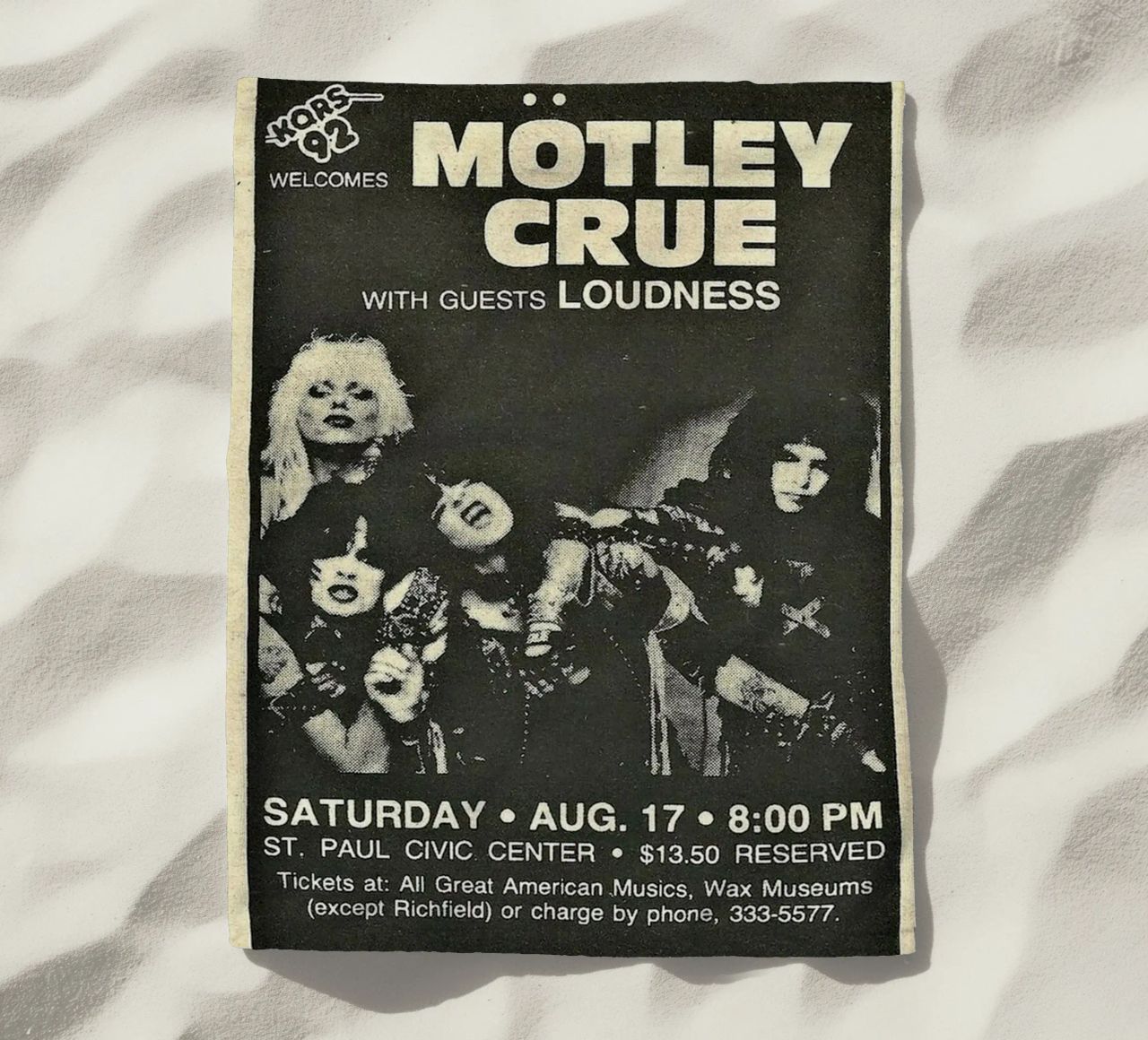 Motley Crue Vintage Concert Music serviette de plage de SoundStudio
