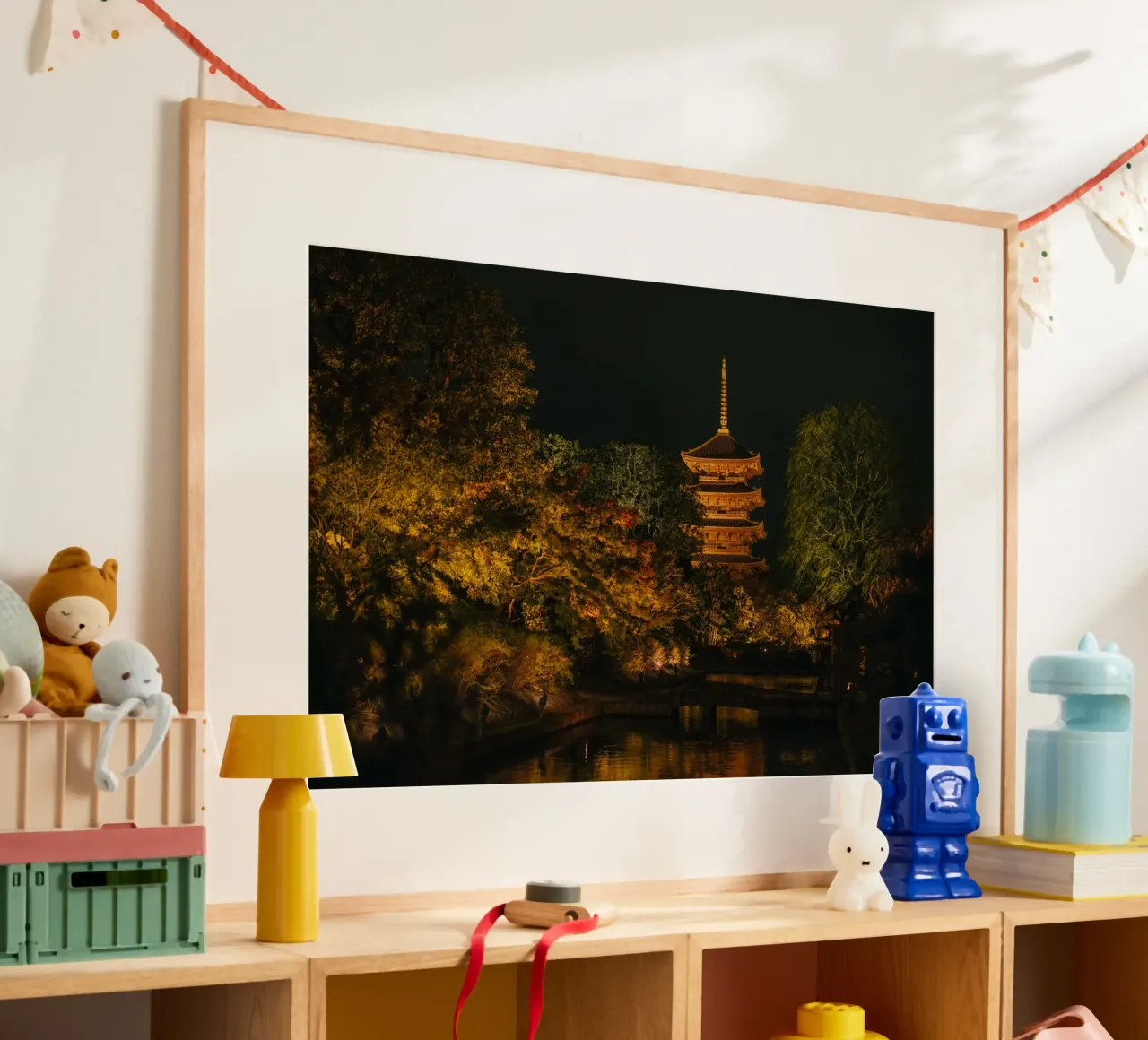 Pagoda giapponese di notte poster da Marcel Bisig