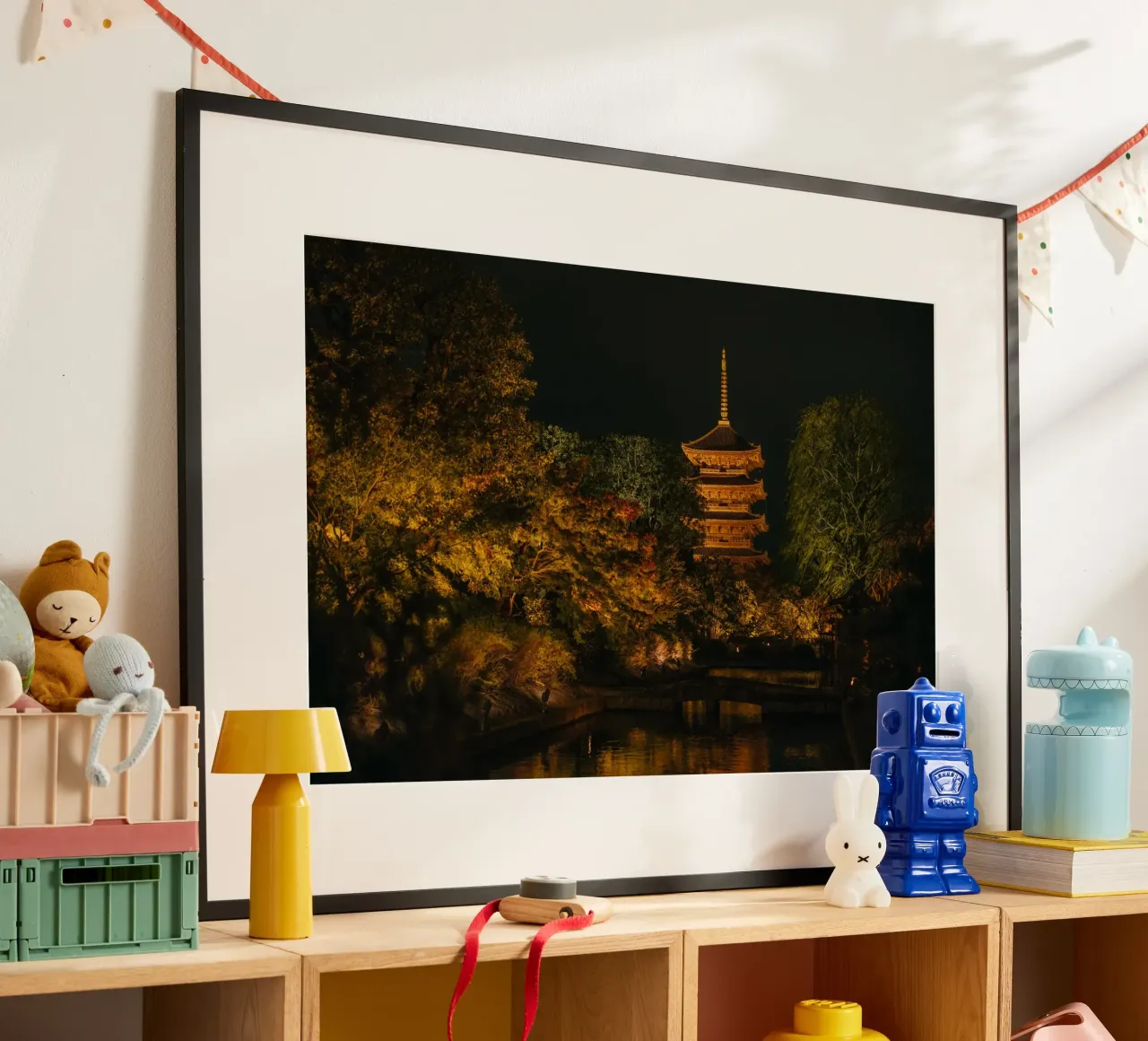 Pagoda giapponese di notte poster da Marcel Bisig