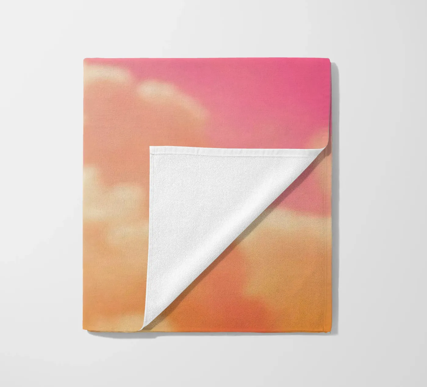 Clouds III serviette de plage de Tal Paz-Fridman