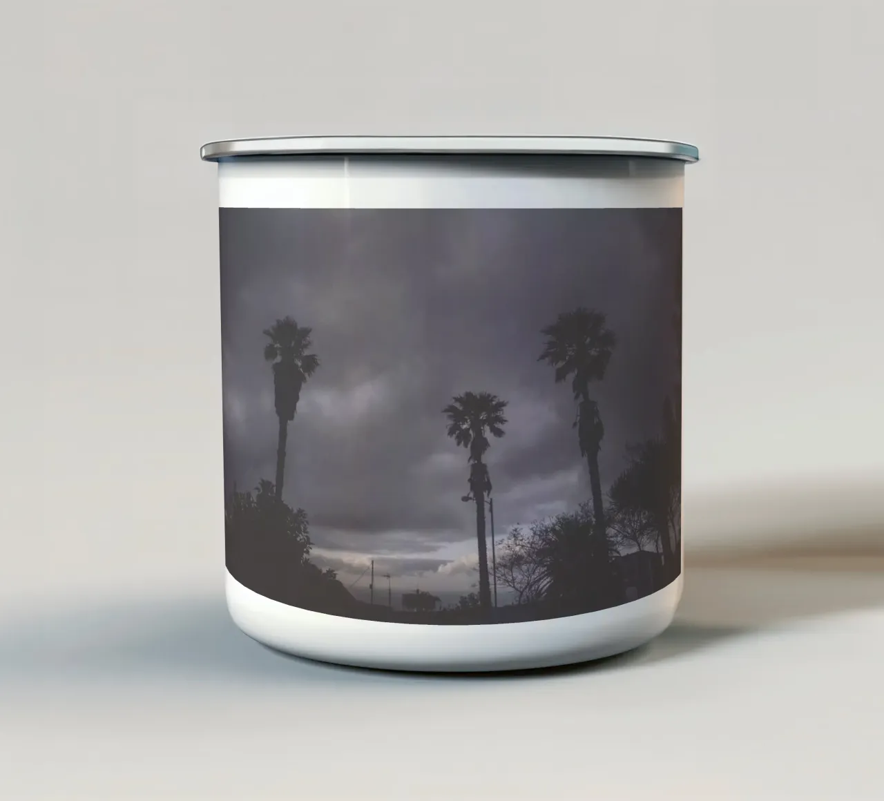 Way Home tazza in smalto da Chris Abatzis