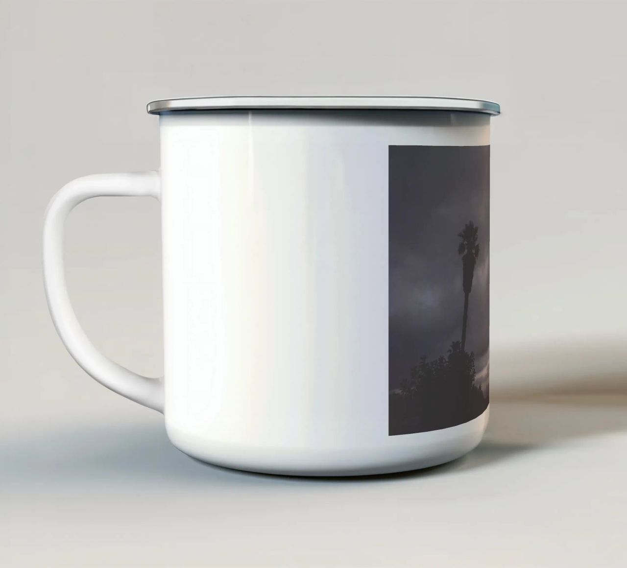 Way Home tazza in smalto da Chris Abatzis