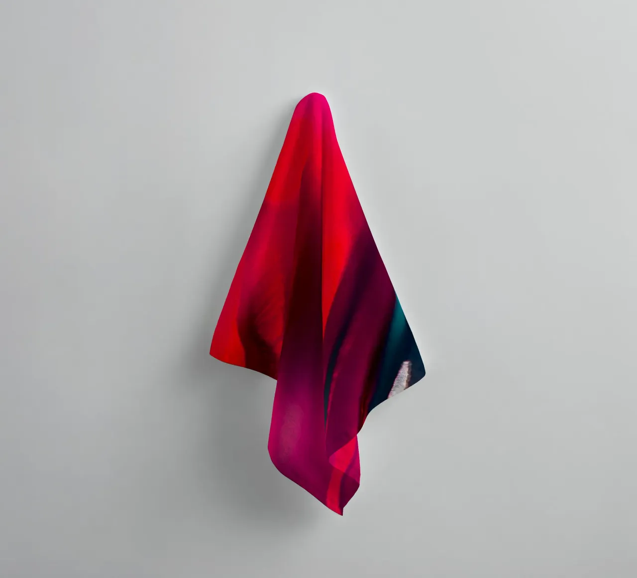 Light 5 towel by Flo Klein