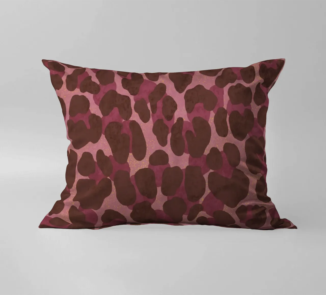 Stampa Leoparden. Espresso-Rosé con oro. Cuore selvaggio. cuscino da CalliLetters