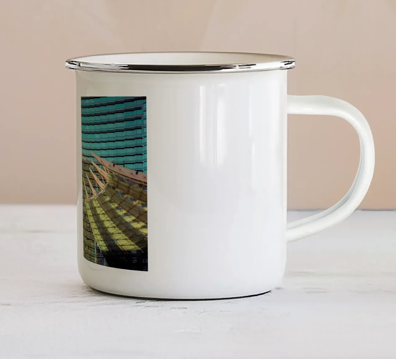 Vegas tazza in smalto da Flo Klein