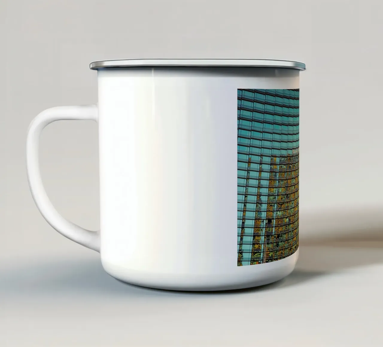Vegas tazza in smalto da Flo Klein