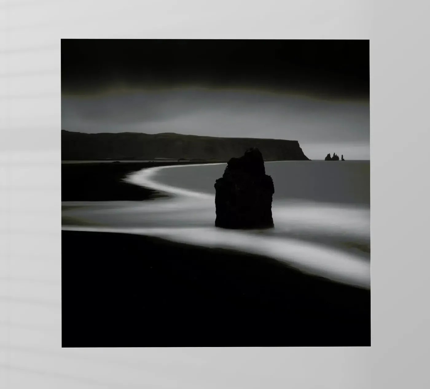 Dyrholaey pellicola backlit da Michael J. Reibert