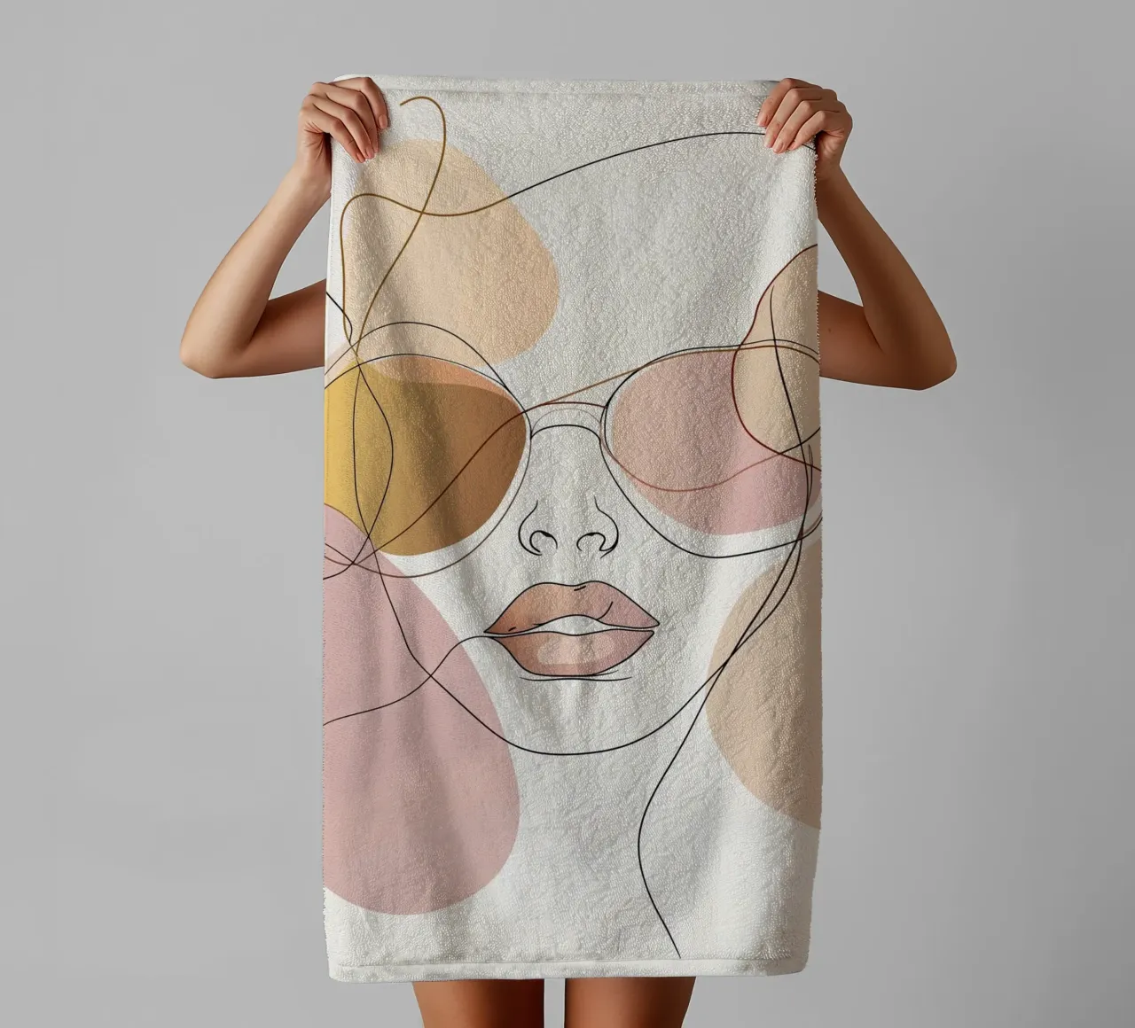 Tinted sunglasses- Playful Abstract Face Line Art Print asciugamano da bagno da Synthaira