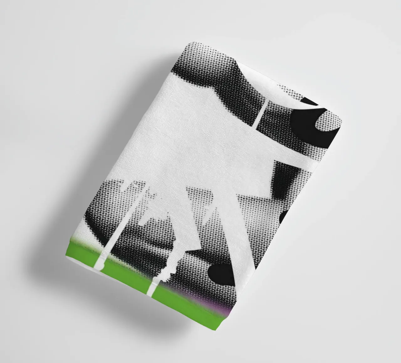 Streetart Model towel by Flo Klein