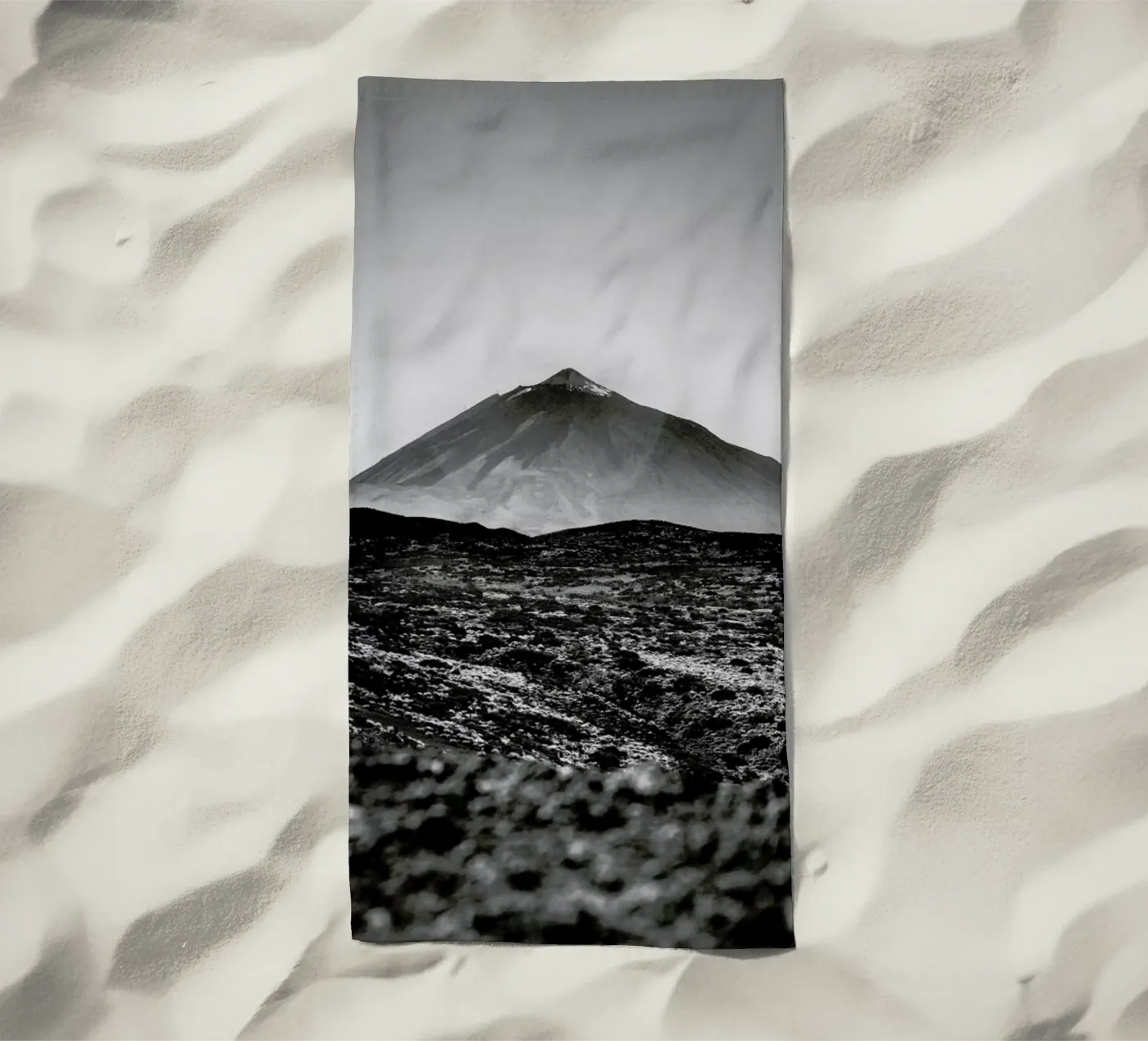 Teide strandhanddoek van Victoria Frost