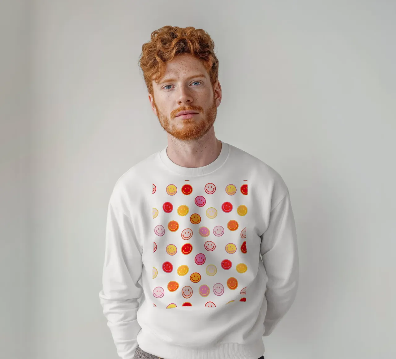 Smiling face colorful pattern in pink felpa da showmemars