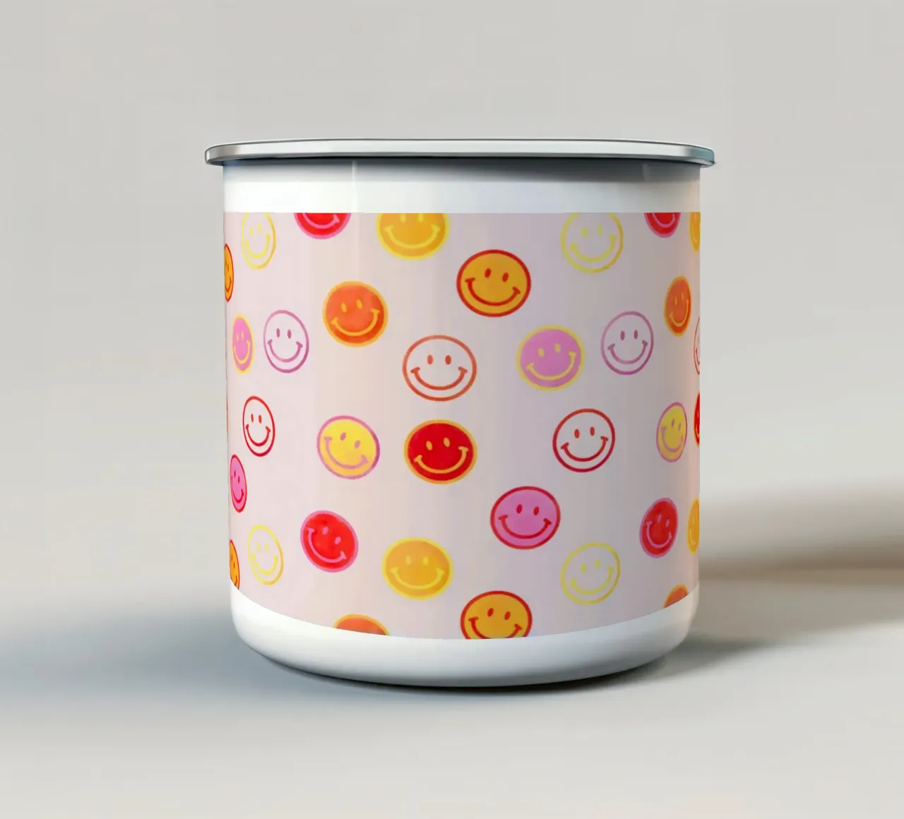 Smiling face colorful pattern in pink mug en émail de showmemars