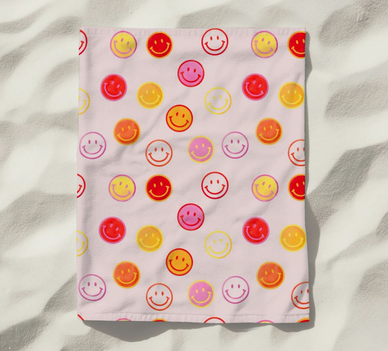 Smiling face colorful pattern in pink telo mare da showmemars