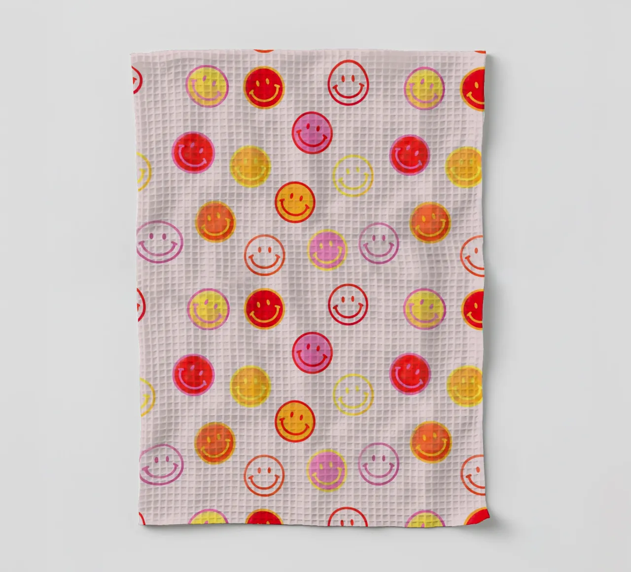 Smiling face colorful pattern in pink torchon de showmemars