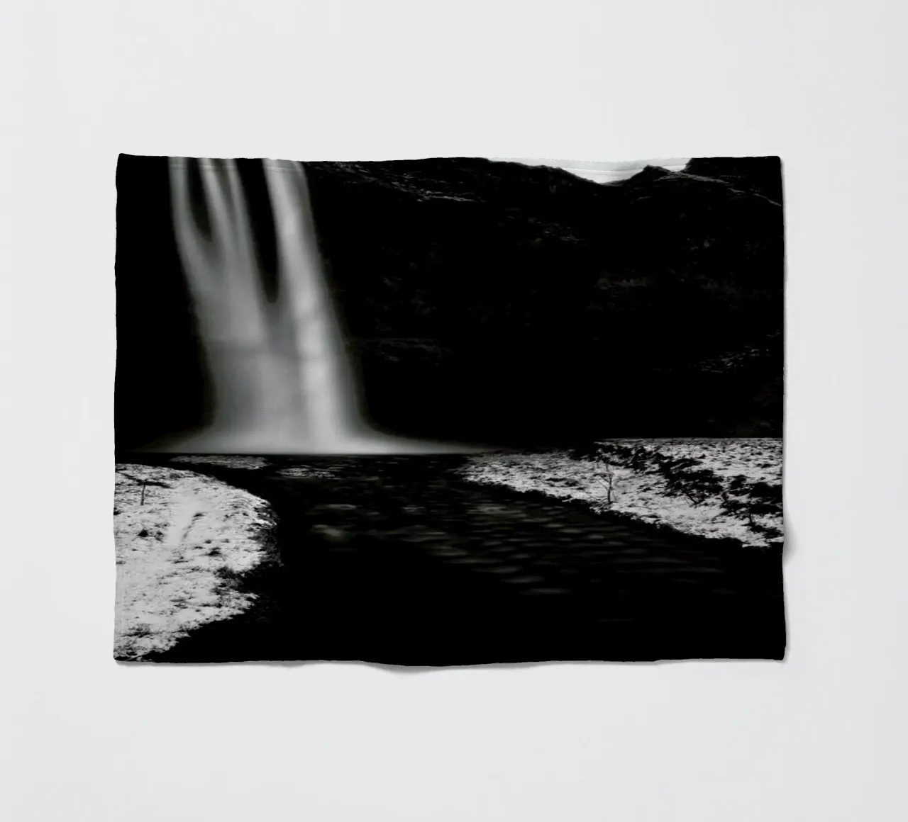 Seljalandsfoss, Island coperta in pile da Håggard Photography | Ronny Behnert