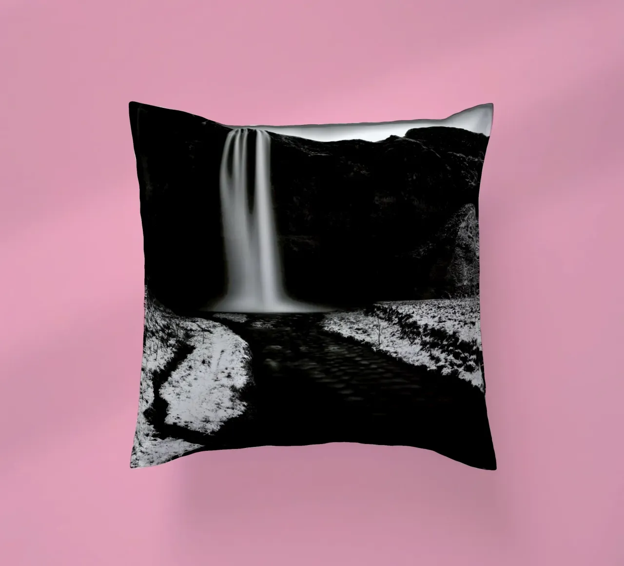 Seljalandsfoss, Island cuscino da Håggard Photography | Ronny Behnert