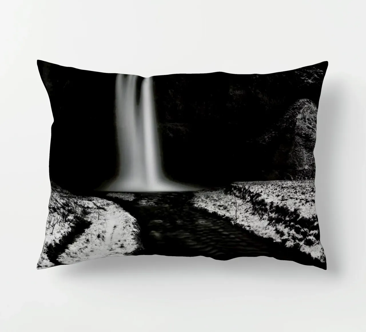 Seljalandsfoss, Island cuscino da Håggard Photography | Ronny Behnert