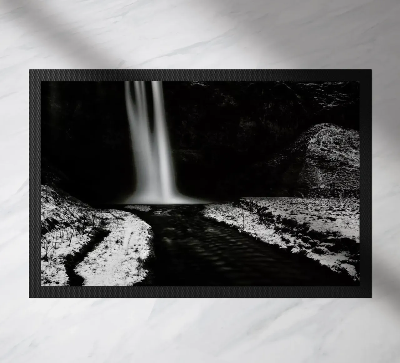 Seljalandsfoss, Island Fußmatte von Håggard Photography | Ronny Behnert