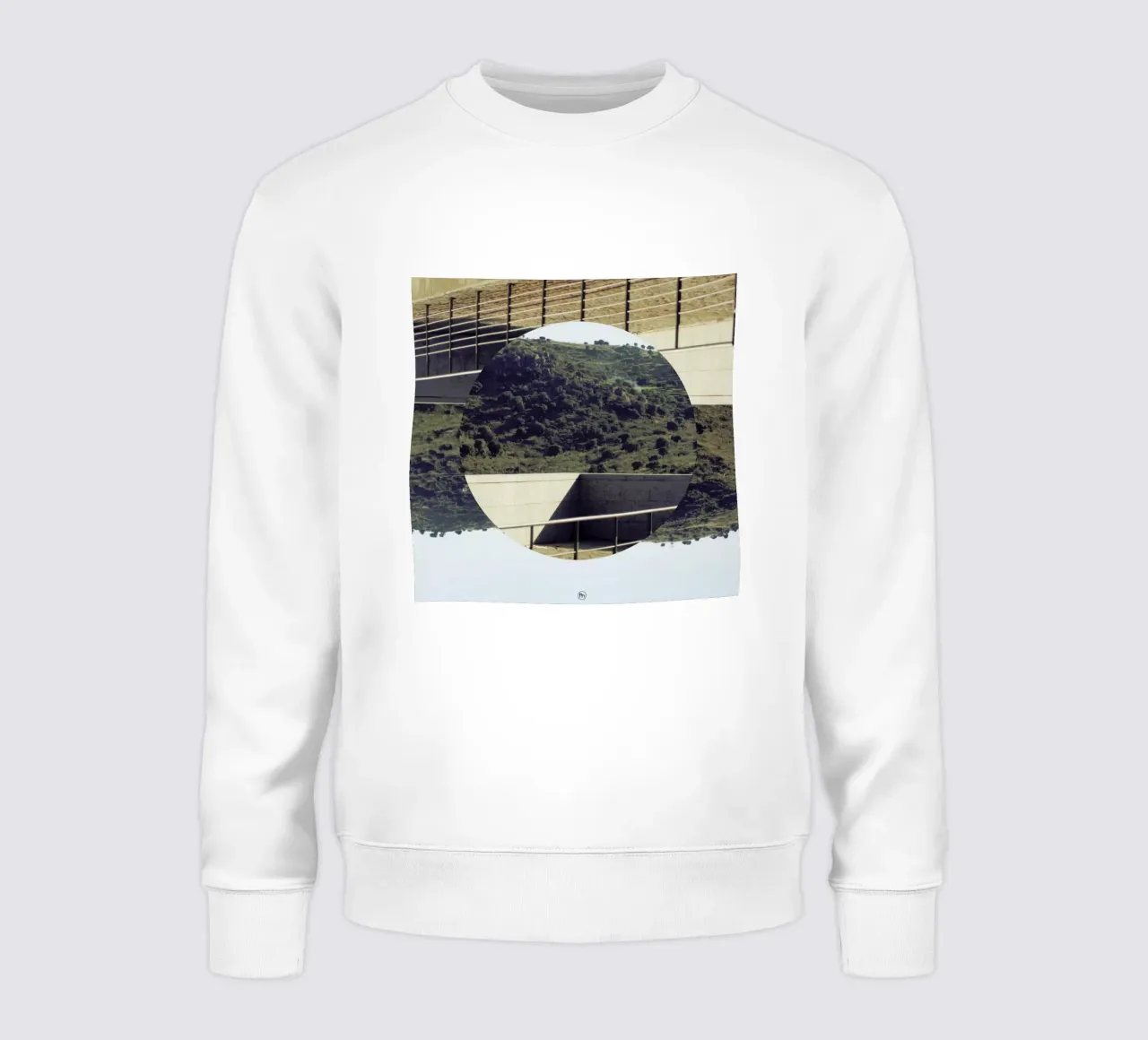 Platforma sudadera de Nicolas Messaritis