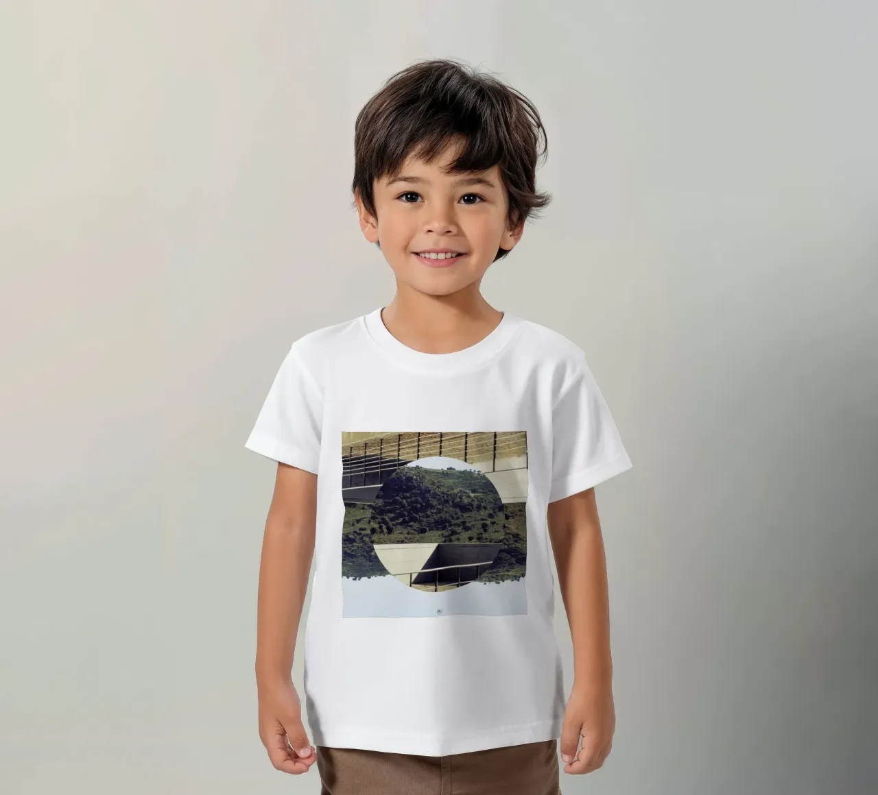Platforma t-shirt bambini da Nicolas Messaritis