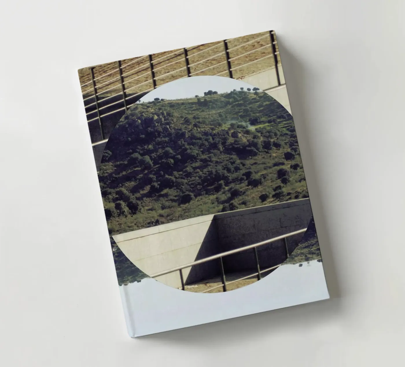 Platforma notebook by Nicolas Messaritis