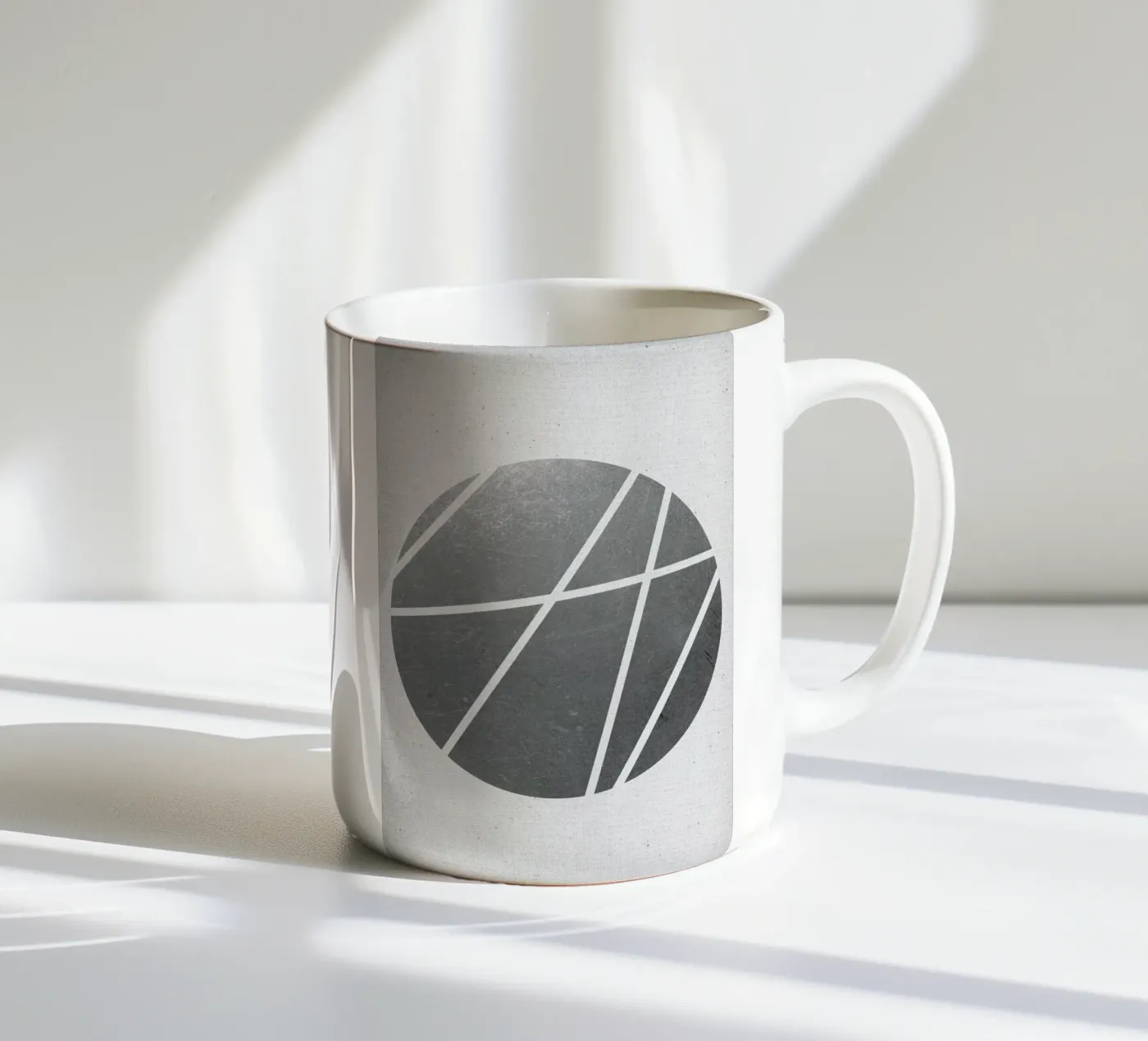 Circle 02 ceramic mug by Froilein Juno
