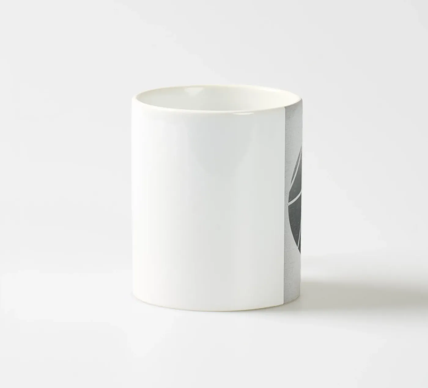 Circle 02 ceramic mug by Froilein Juno