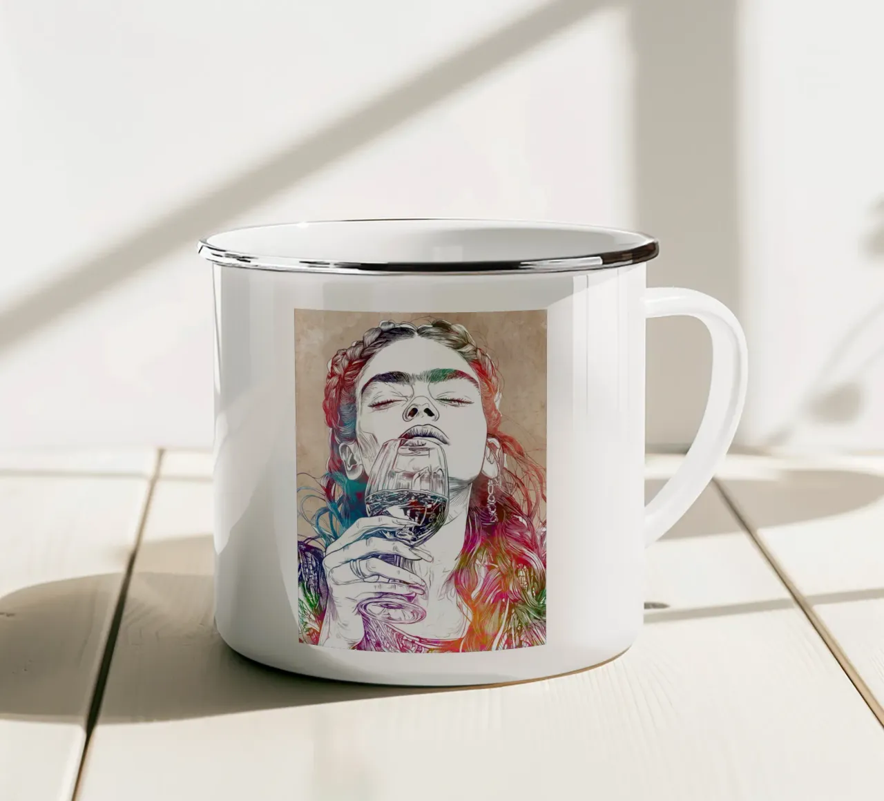 Ragazza che beve tazza in smalto da Justyna Jaszke JBJart