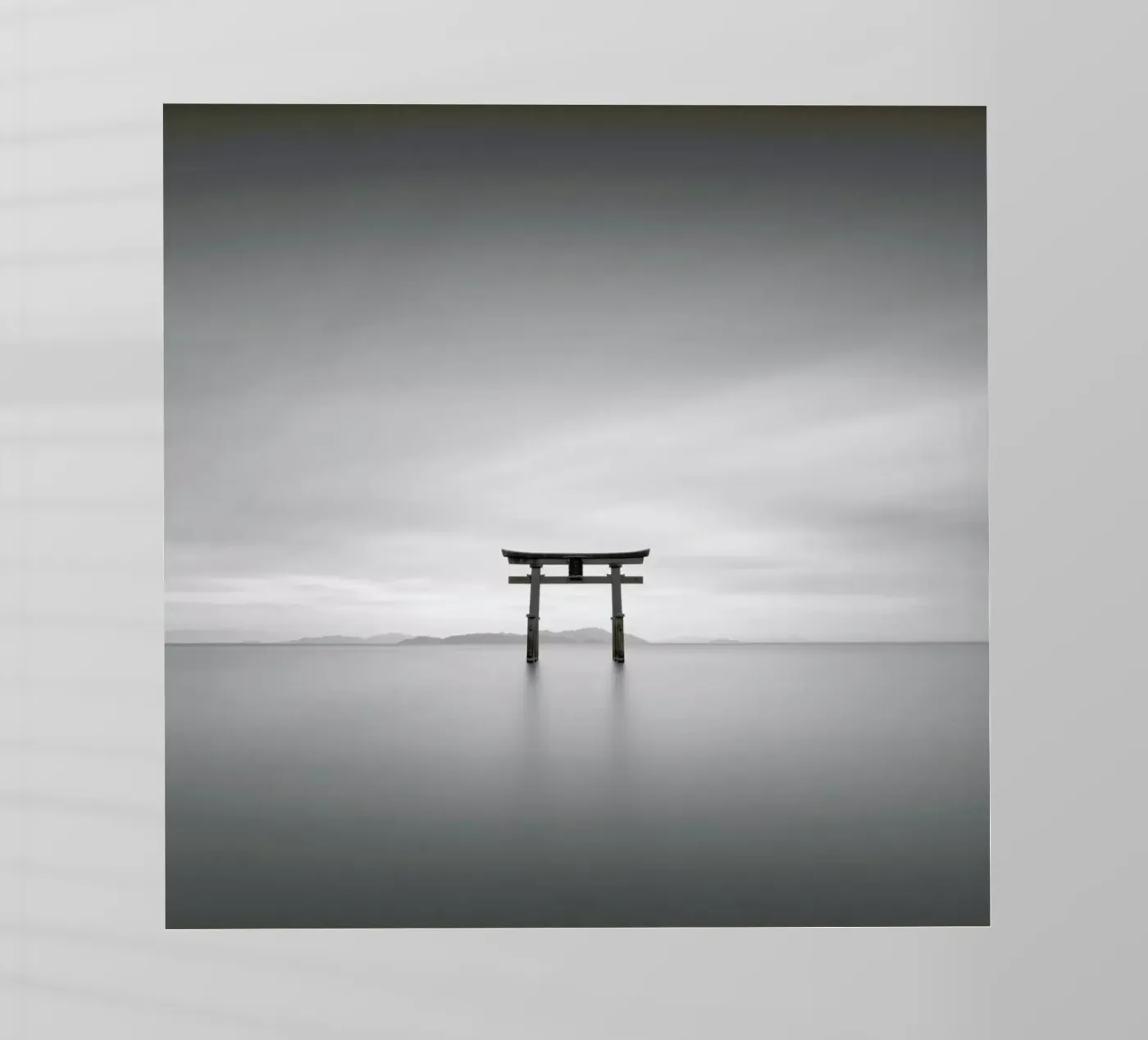 Torii Study 2 pellicola backlit da Michael J. Reibert