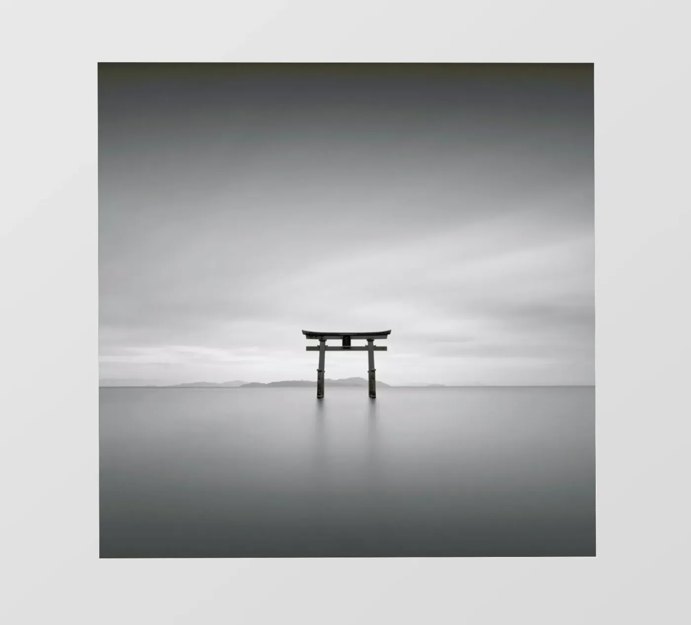 Torii Study 2 pellicola backlit da Michael J. Reibert