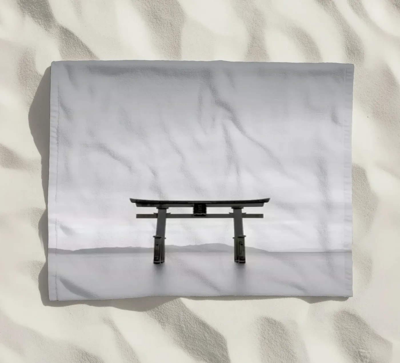 Torii Study 2 telo mare da Michael J. Reibert