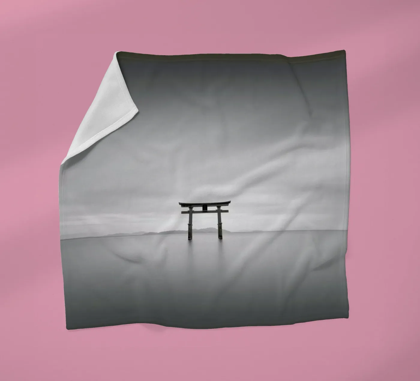 Torii Study 2 Fleecedecke von Michael J. Reibert