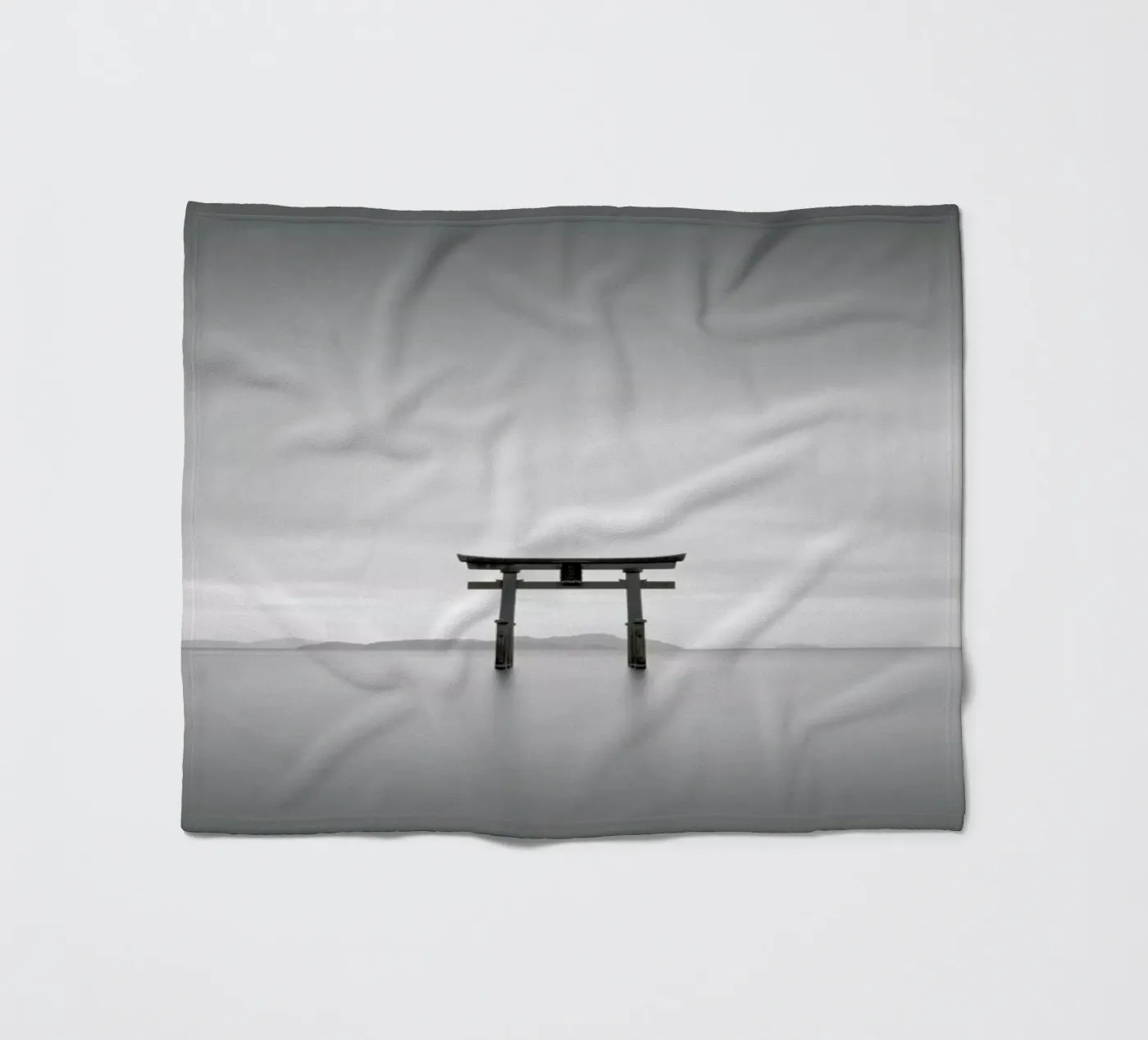 Torii Study 2 Fleecedecke von Michael J. Reibert