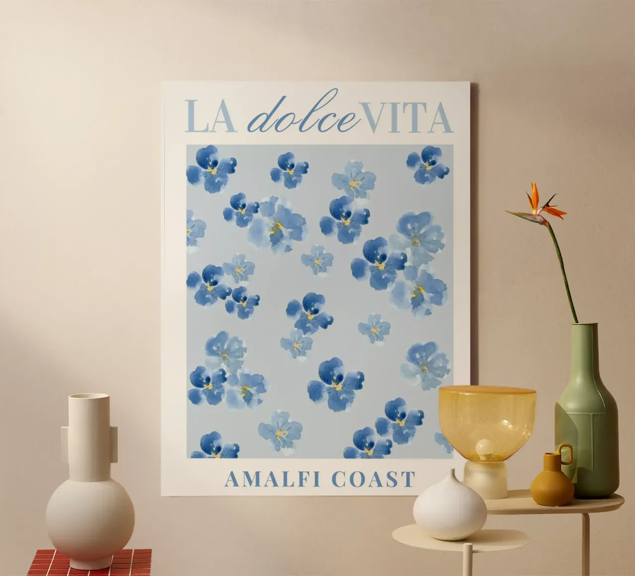 Piccoli fiori blu, illustrazione di poster floreale tela con Cornice a cassetta da Boheme
